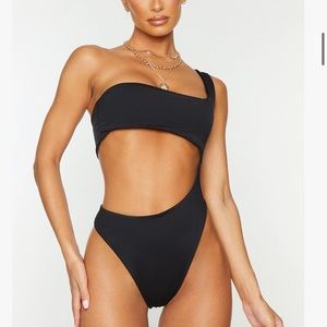 NWT Black cut out one shoulder swimsuit